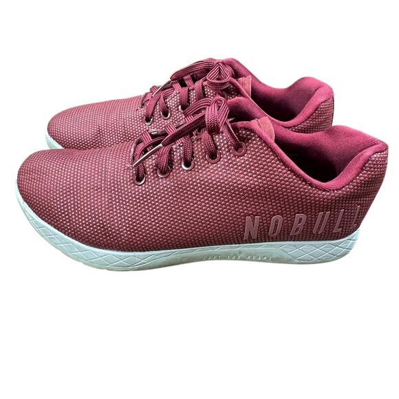 Athletic_Shoes